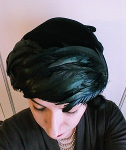 Fifties feathered vintage hat crown