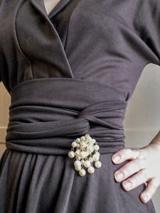 Vintage pearl brooch Peter May dress obi belt tie